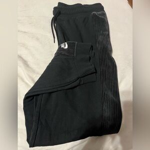 Nike joggers size M